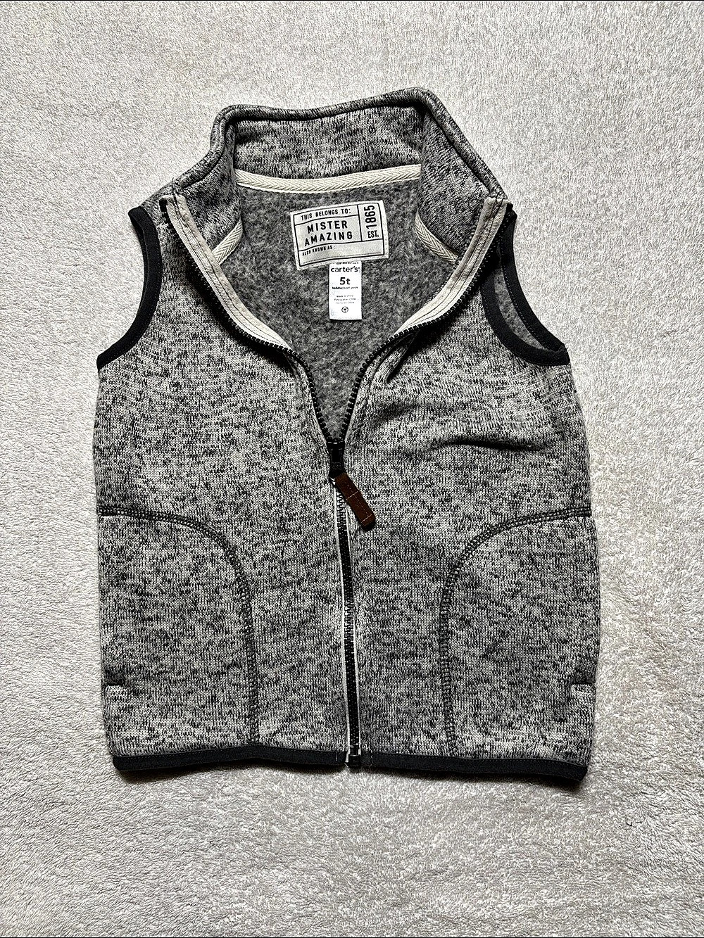 Carter’s Vest Gray Size 5T
